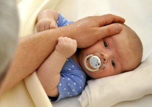 ハイフによる引き締めと引き上げはどっちが効果的？